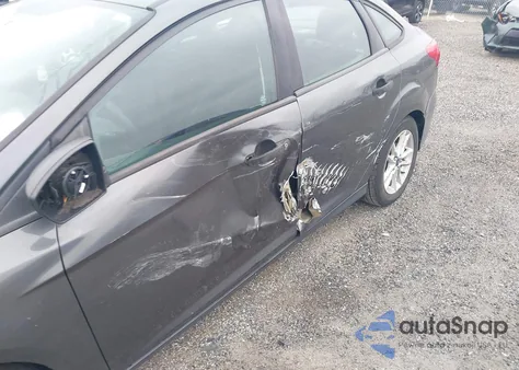 2016 Ford Focus S из США, поврежденный, VIN 1FADP3E25GL373347